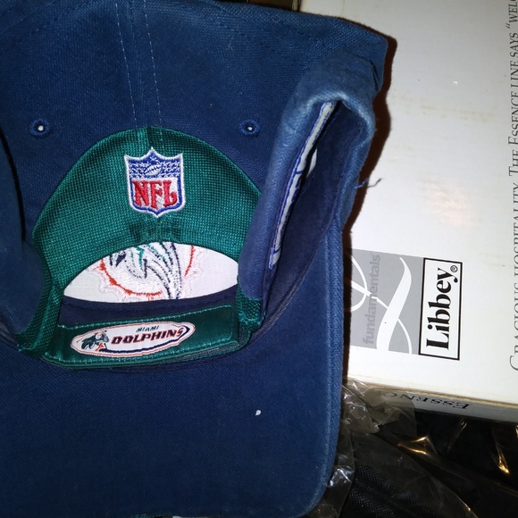 Retro Miami Dolphins Hat - Picture 4 of 4